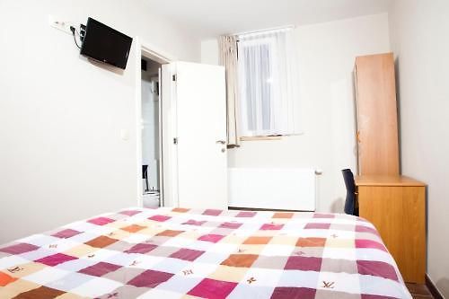 Hotel Barry