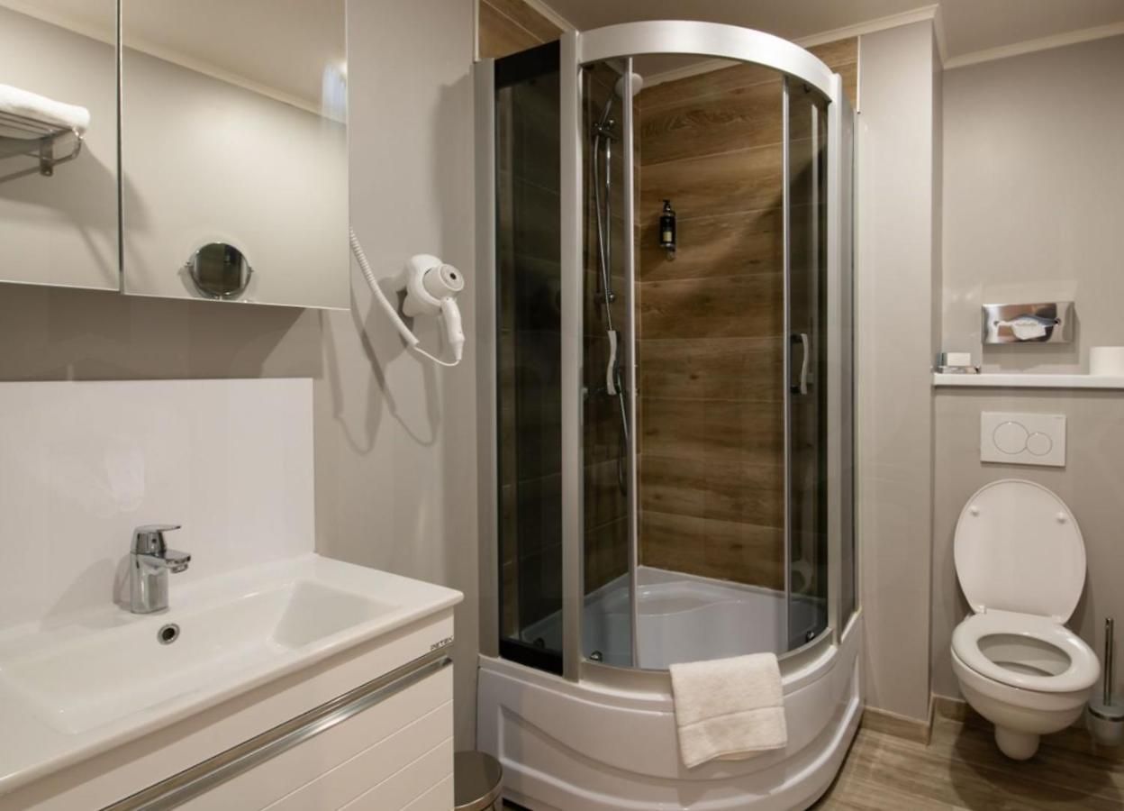 Flat Midi 33 Aparthotel 3*