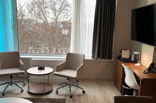Aparthotel Flat Midi 33 3*