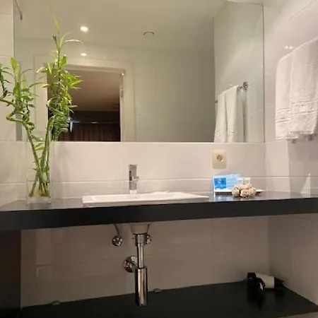 Mas Eu Aparthotel 4*