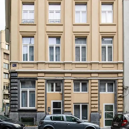 Urban Suites Schuman 2 Aparthotel