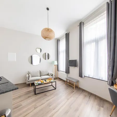 Aparthotel Urban Suites Schuman 2