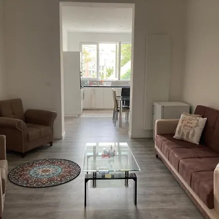 Dreamland Eu, Appartement *