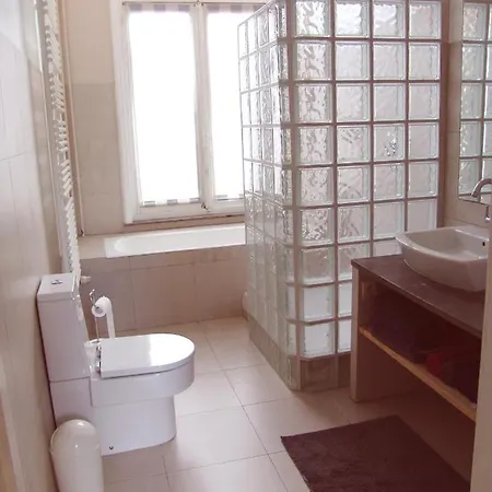 Louise Chatelain Guest house 3*