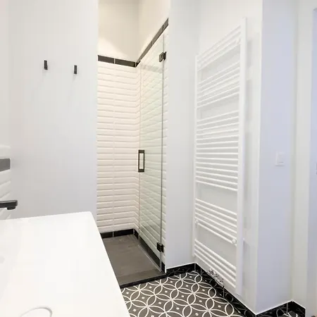 Fabulous In Chatelain Area Apartment Brussels