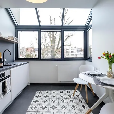 Fabulous In Chatelain Area Apartment Brussels