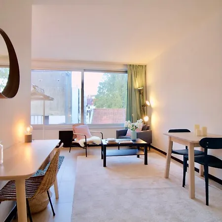 Apartment Amazing & Cosy Perfect Location 'stephanie-louise Area' *