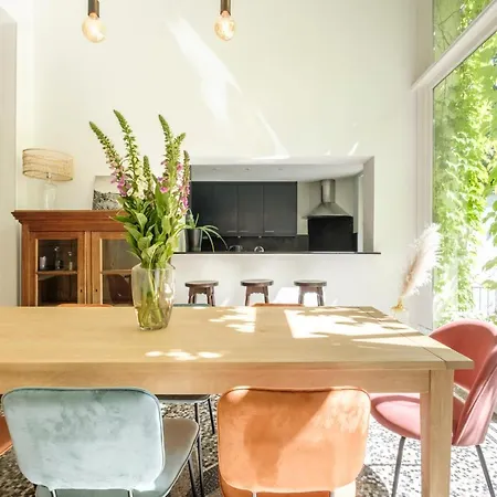 Bed & Breakfast The Good House 3*