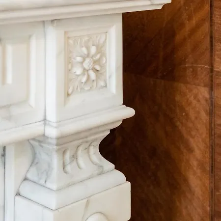 Felix Delhasse Apartment