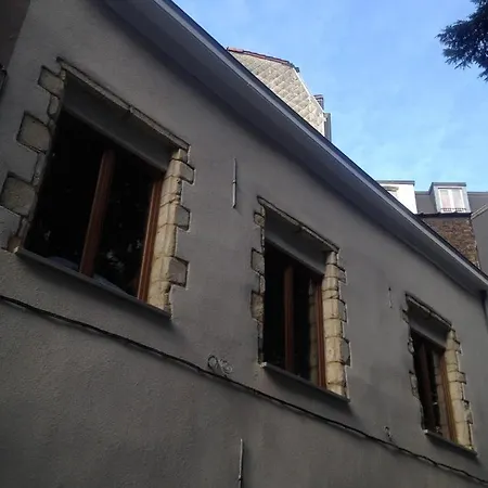 L'auberge De L'eclipse Homestay Brussels