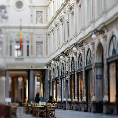 Des Galeries Hotel