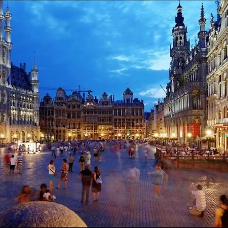 En Plein Coeur De Bruxelles. Superbe Duplex.a Voir! Brussels