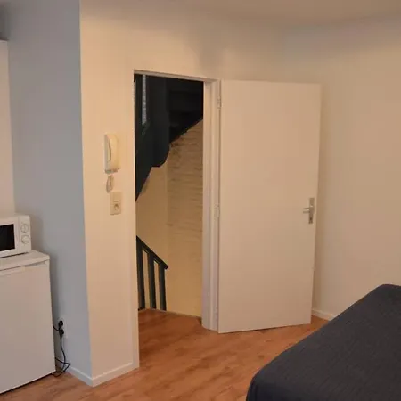 Apartment Nice Studio In Marolles Brussels
