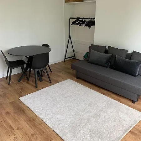 Minimalist 50m2 Apartment *