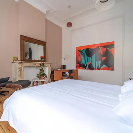 Guest house La Belgica Near Tour And Taxi *