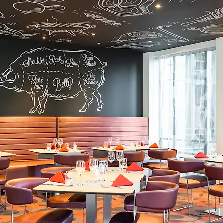 Hotel Novotel Centre 4*