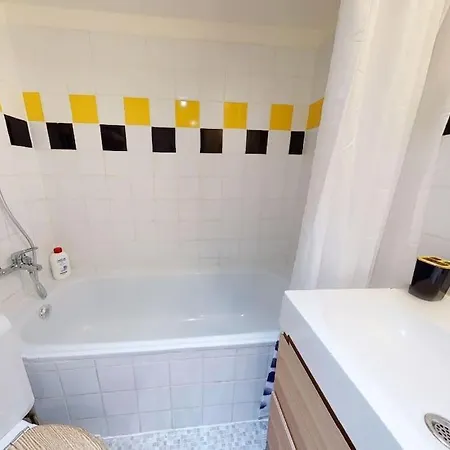 Apartment 2 Bedroom With A Rooftop Terrace On 3rd Floor Brussels
