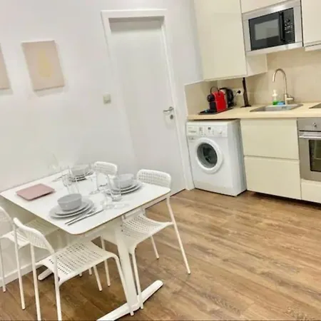 Apartment Minimal - Flat Ad Centre