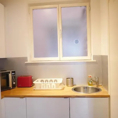 Apartment Ixelles: Superbe Appartement, Idealement Situe *