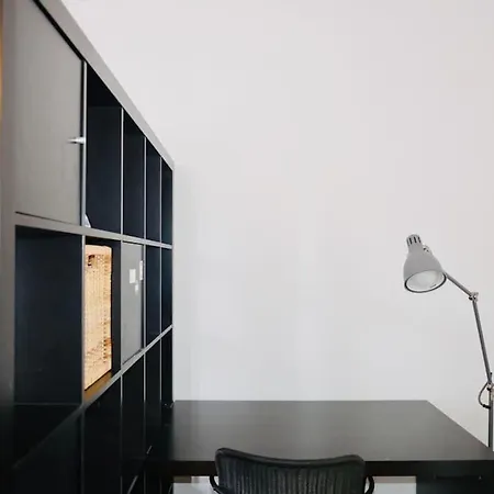 Ixelles: Superbe Appartement, Idealement Situe Brussels