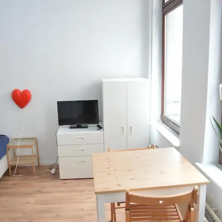 Apartment Awesome Studio In Marolles Brussels