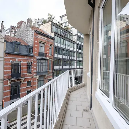 Ravissant Avec Balcon Proche Abbaye De La Cambre Et Avenue Louise Apartment Brussels