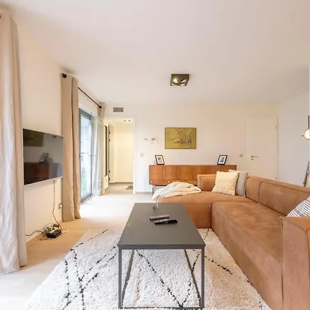 Apartment Superbe 3 Avec Terrasse Proche De La Place Flagey