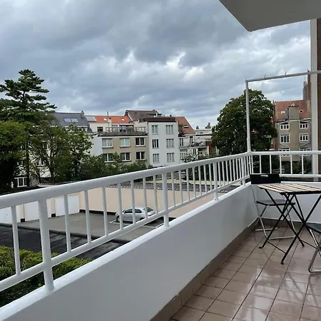 Spacious Next To Parc Du Cinquantenaire Apartment *