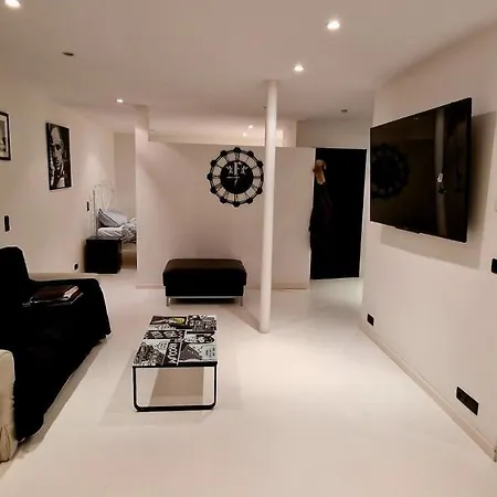 Apartment Luise Hollywood *
