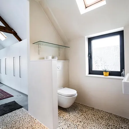 Magnifique Penthouse 3 Chambres Dans Le Quartier Du Canal Brussels