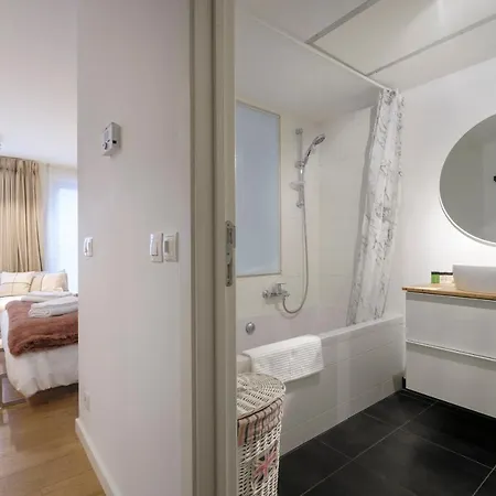 Apartment Proche De La Toison D'or *