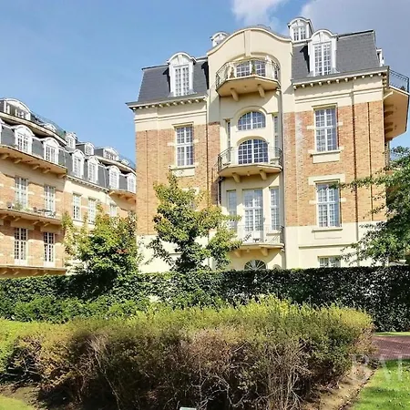 Hyde Park, Duplex De Charme Dans Une De Standing * Brussels