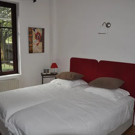 Chambruxel Bed & Breakfast