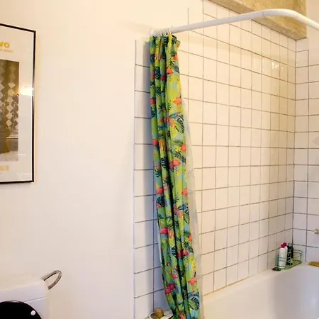 Duplex Chaleureux Et Atypique, Proche Centre Apartment