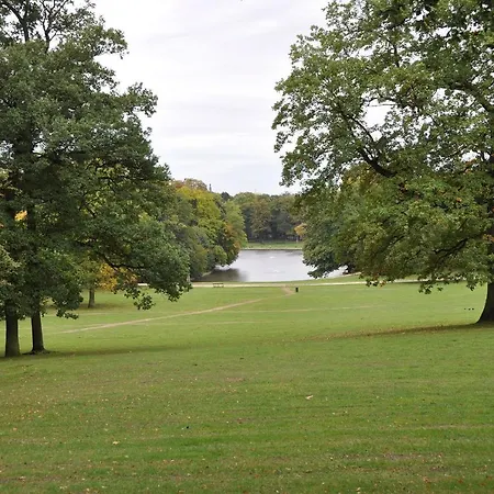 Hyde Park, Duplex De Charme Dans Une De Standing * Brussels