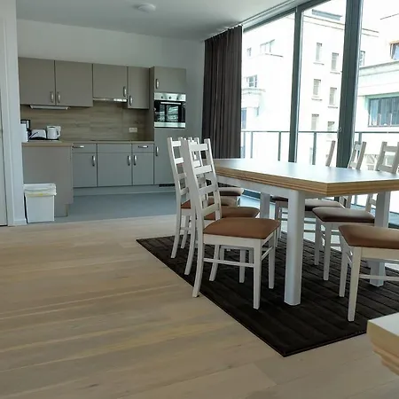La Monnaie Apartment *