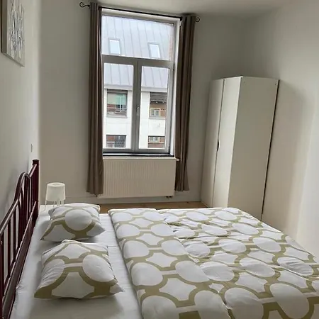 Modern Third Floor Appartement Brussel