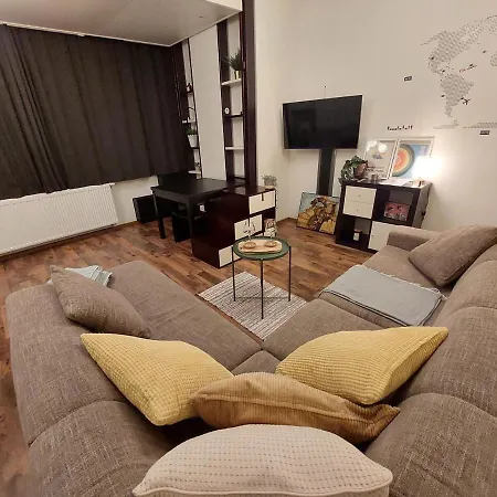 Cozy Design Studio, Hyper-equipped And Close To Eu Apartment Brussels