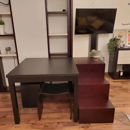 Cozy Design Studio, Hyper-equipped And Close To Eu Apartment