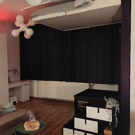 Apartment Cozy Design Studio, Hyper-equipped And Close To Eu