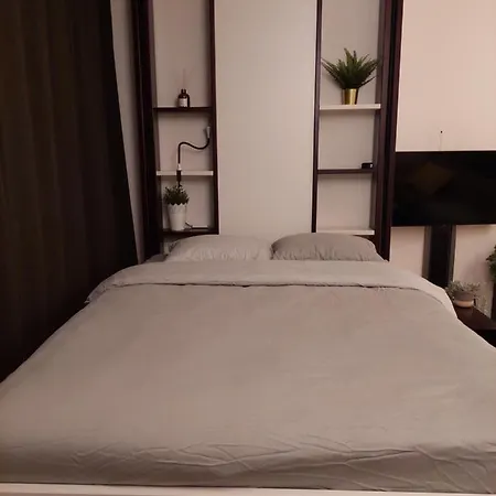 Cozy Design Studio, Hyper-equipped And Close To Eu Apartment *