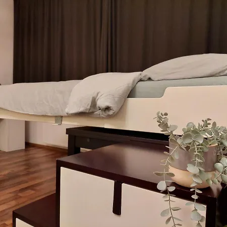 Cozy Design Studio, Hyper-equipped And Close To Eu Apartment