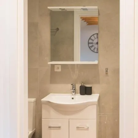 Apartment Quartier Louise