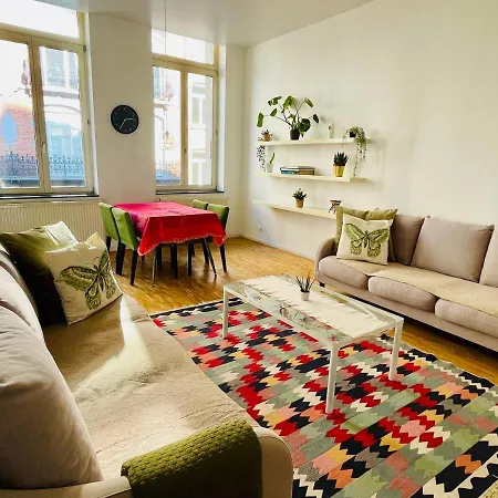 Down-town 1 Bedroom Flat Apartment Brussels