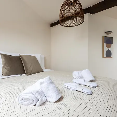 Apartment Saint Gery