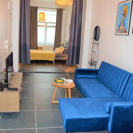 Apartment Sweet Center