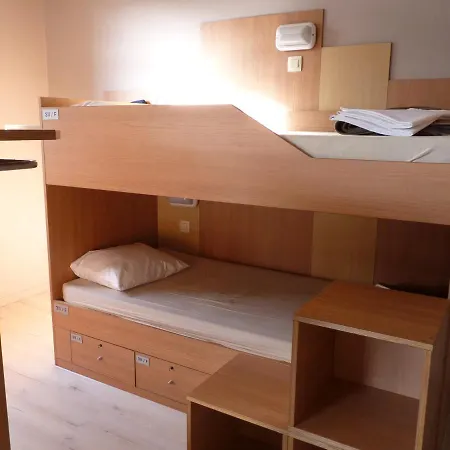 Sleep Well Youth Hostel Brussel