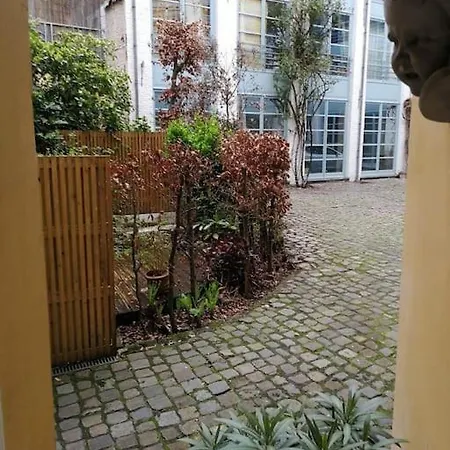 Triplex Pres De La Grand-place Brussel