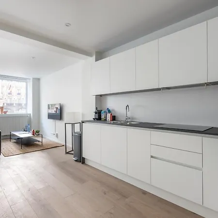 Sweett - De Brouckere Appartement