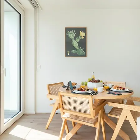 Sweett - De Brouckere Appartement